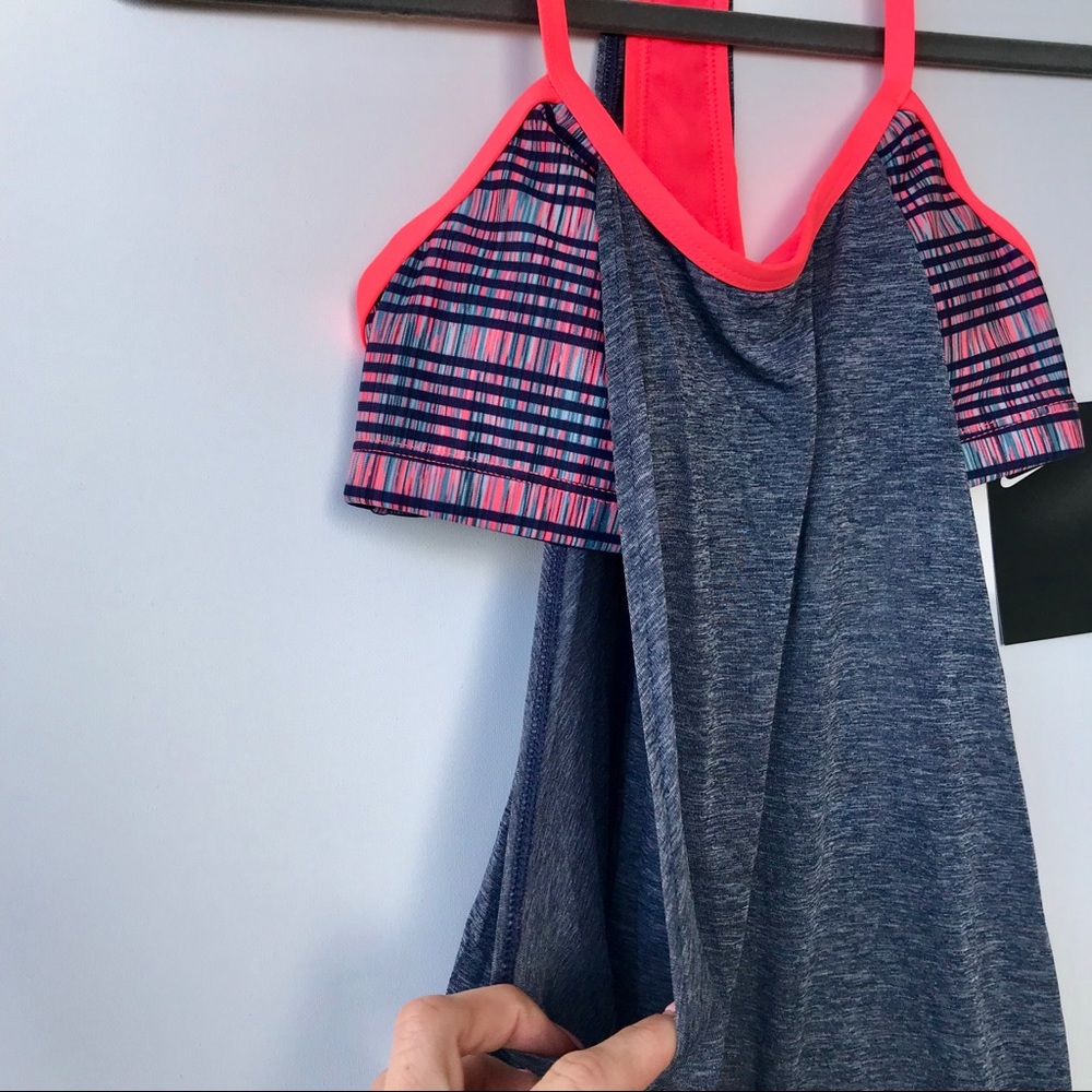 Nike Work-Out Tank - Picture 3 of 6